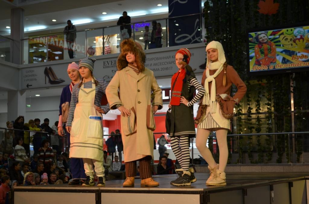 В Иванове представили светоотражающую модную одежду