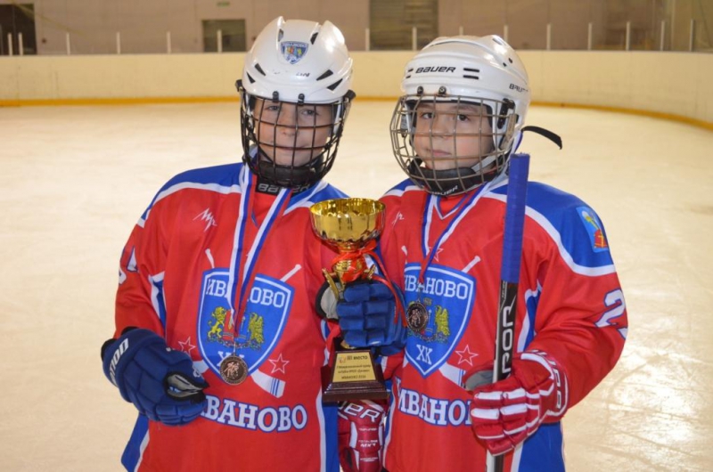 В Иванове детские хоккейные команды разыграли кубок "Динамо"