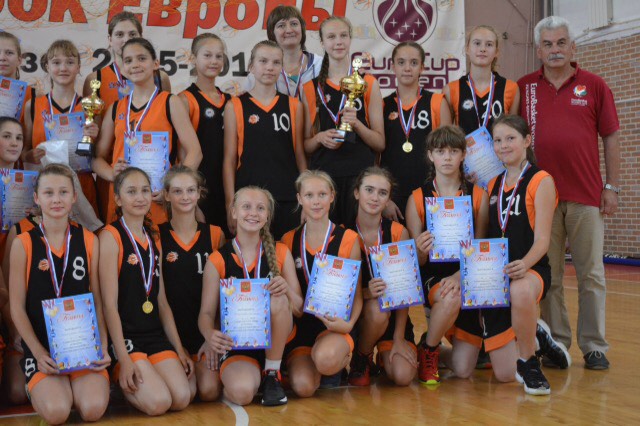 Ивановские баскетболистки участвуют в серии матчей на Первенстве России