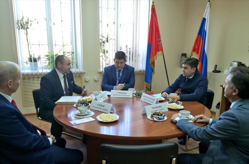 Станислав Воскресенский встретился с представителями региональных отделений политических партий