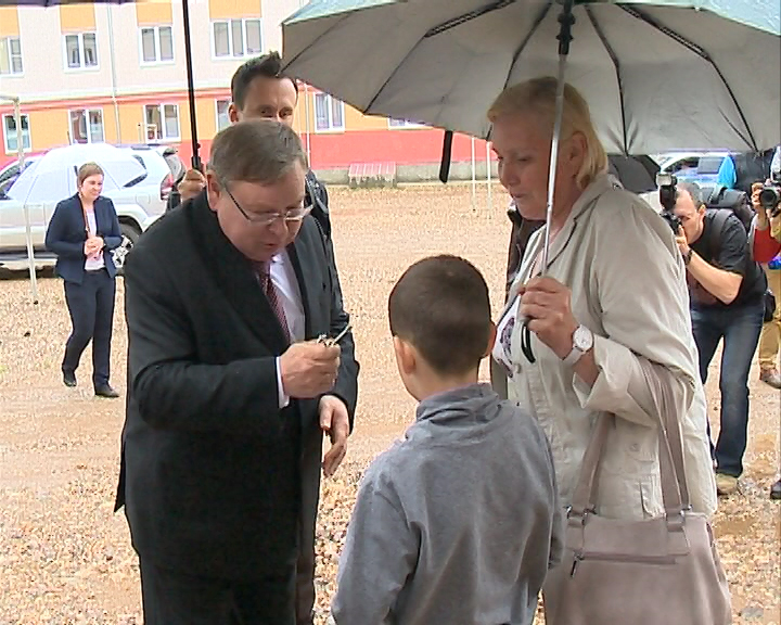 Два дома для переселенцев из аварийного жилья в Приволжске введены в эксплуатацию
