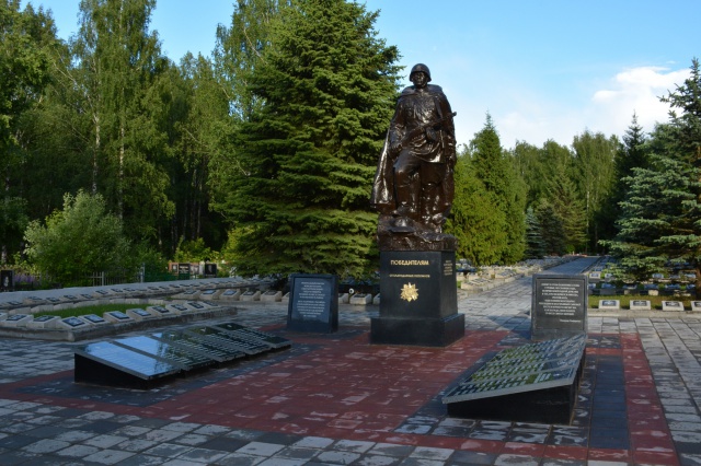 В Иванове открыли памятник Советскому солдату (ВИДЕО)