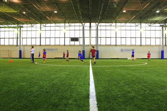 Юные футболисты из центральной России борются за «Кожаный мяч» в Иванове