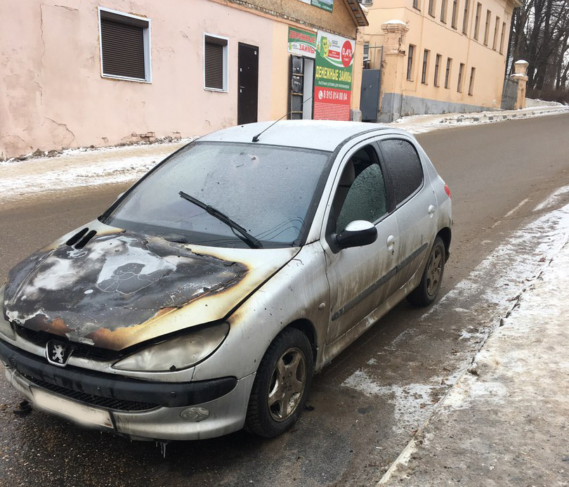 В Фурманове сгорел автомобиль