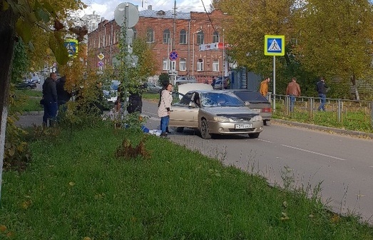 В Иванове на переходе автомобилистка сбила женщину (ФОТО, ВИДЕО)