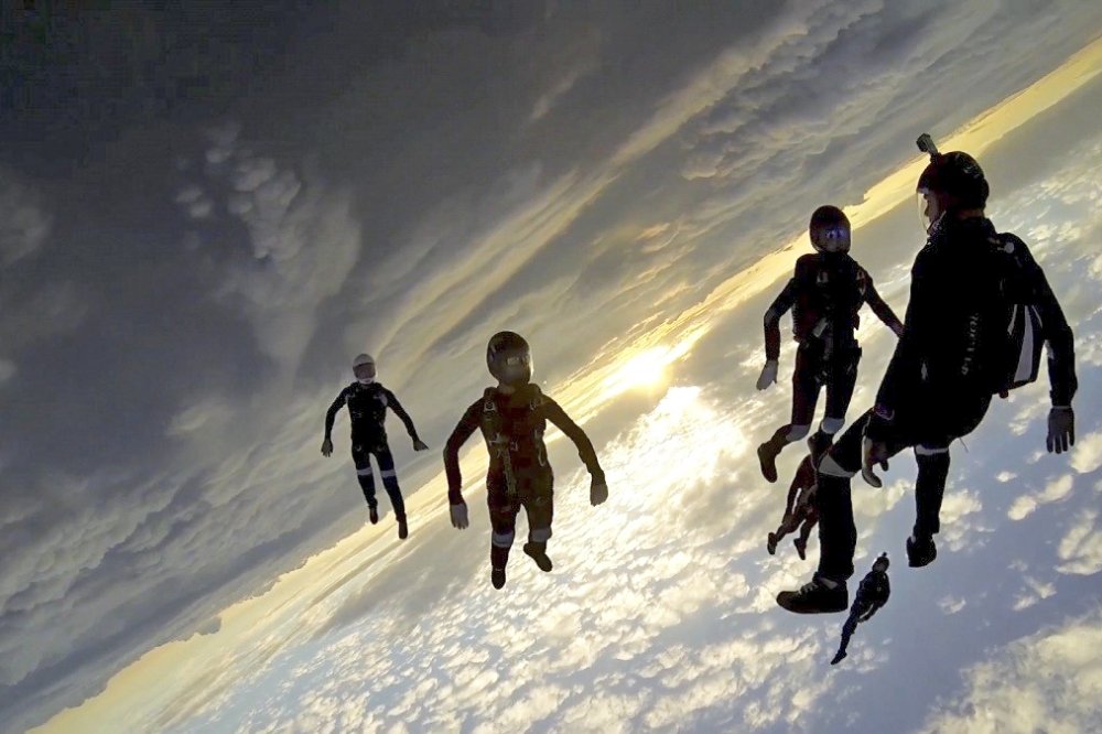 В киноклубе «Зеркало» ивановцы увидят фильм про самые экстремальные прыжки (ФОТО, ВИДЕО)