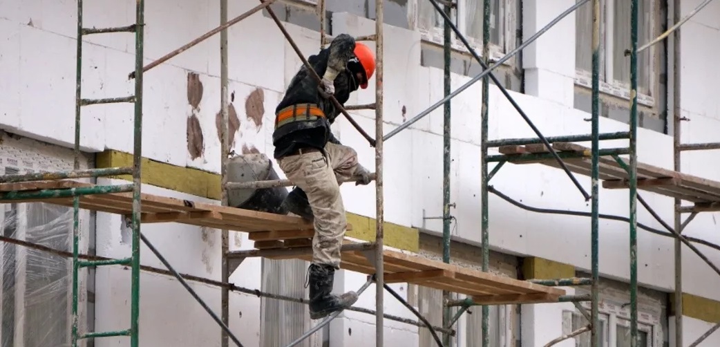 Кинешемского специалиста в области охраны труда будут судить за смерть одного строителя и травмы другого