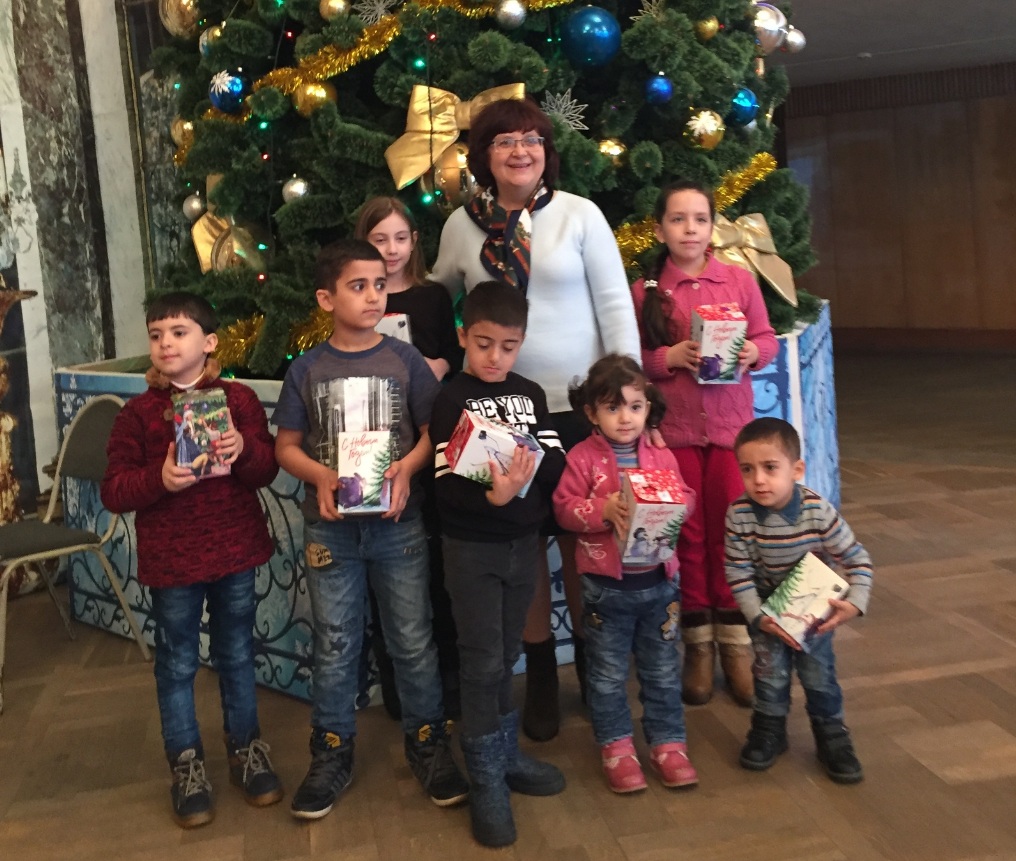Детям из Сирии в Иванове устроили елку с «Щелкунчиком»