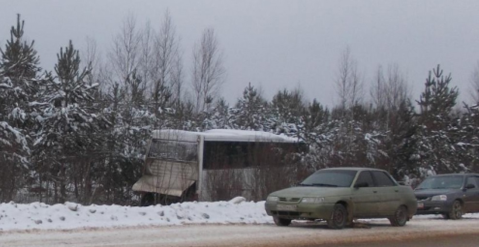 Водитель автобуса умер за рулем по дороге из Ивановской области в Нижегородскую (ФОТО)