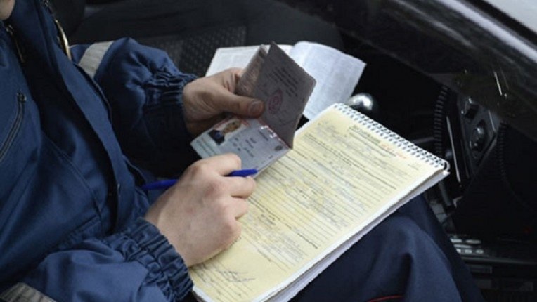 В Кинешме пьяный водитель предложил взятку сотруднику ДПС и попал под следствие