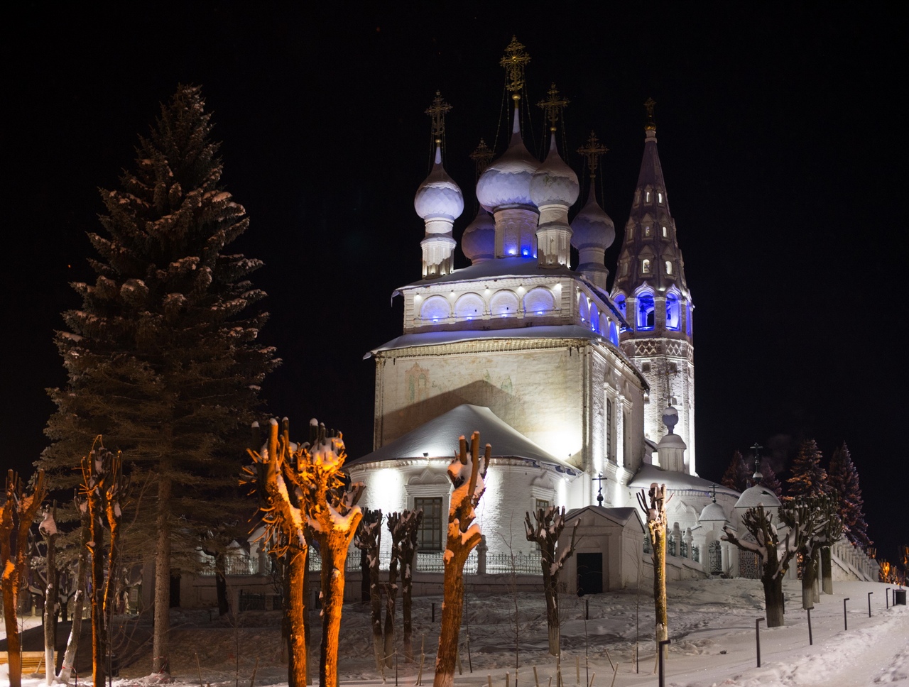 В храмах Ивановской области прошли торжественные Рождественские богослужения