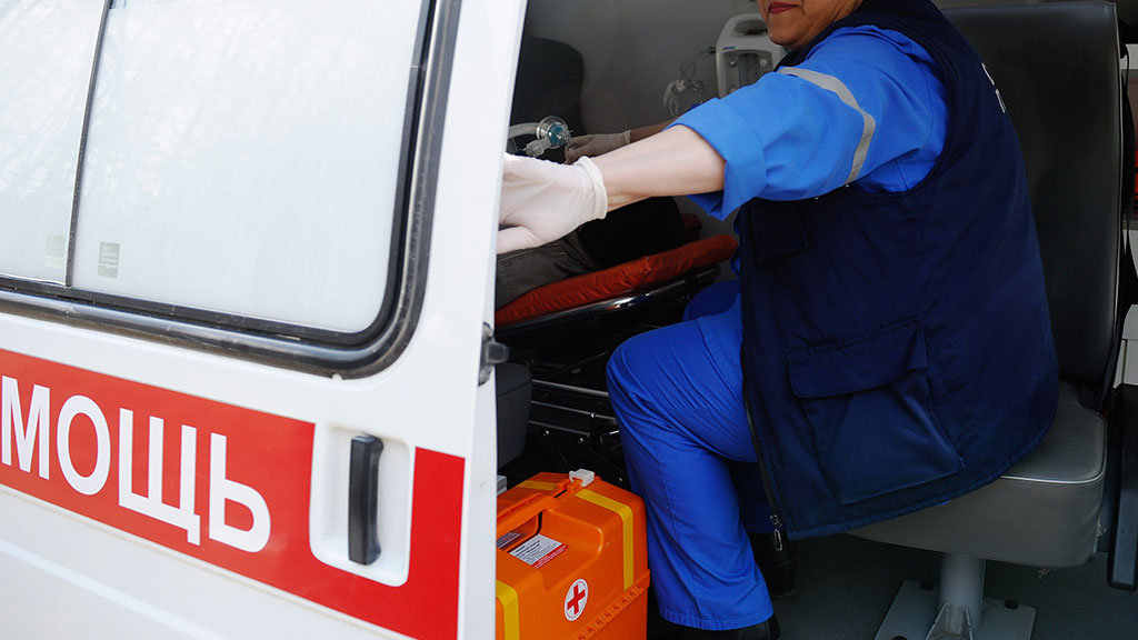 В Заволжске женщина заперла в квартире врачей скорой помощи, которые приехали по вызову 