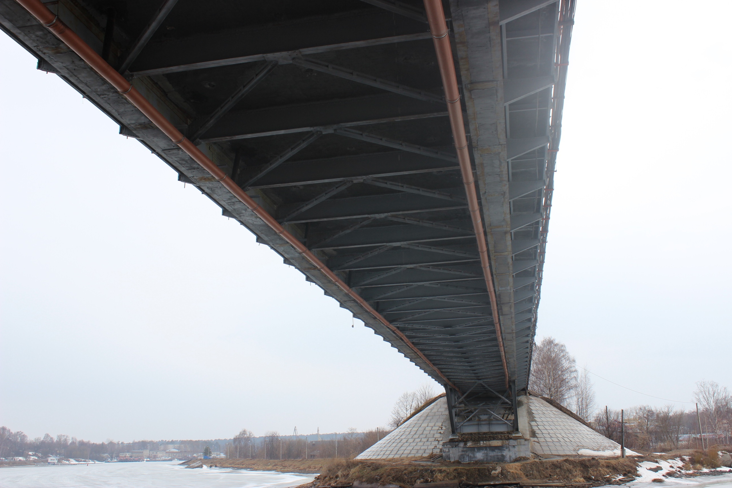 Никольский мост в Кинешме снова перекрасят и примутся за ремонт еще одной переправы (ФОТО)