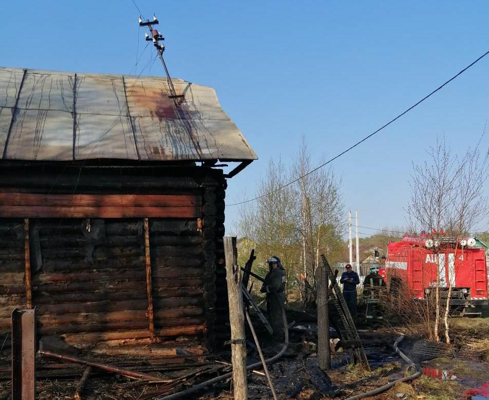 Три человека погибли на пожаре в Иванове (ВИДЕО)