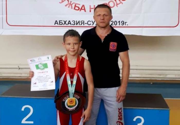 Юный ивановец стал чемпионом международного турнира по вольной борьбе
