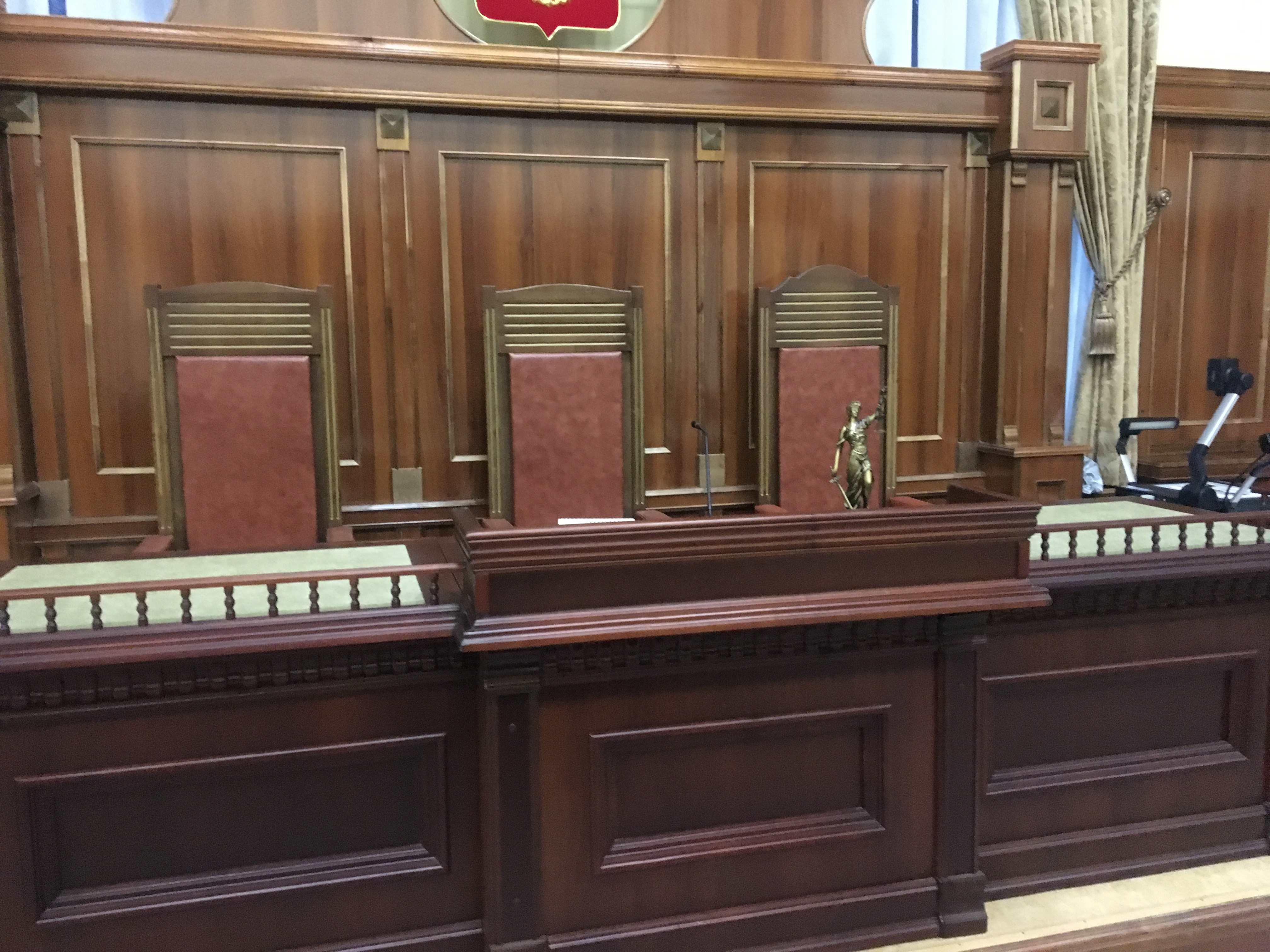 Суд в Иванове оглашает приговор экс-главе Фурмановского района