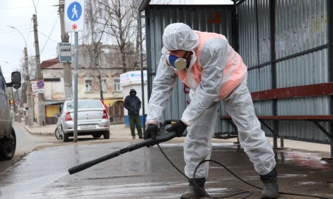 Завтра в Иванове планируется обработать дезинфицирующими средствами более ста остановок
