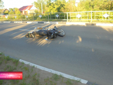 В Приволжском районе мопедист сбил 78-летнюю велосипедистку