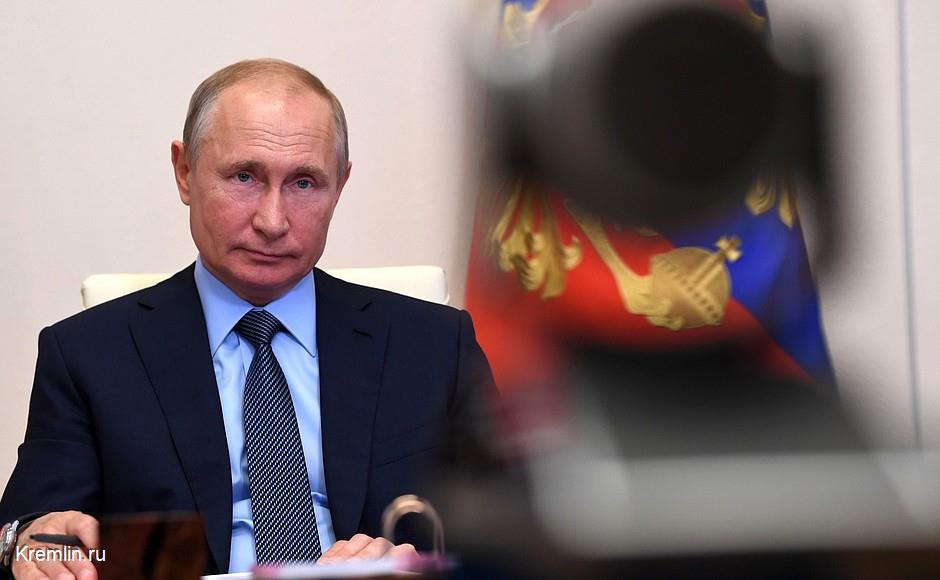 Владимир Путин поручил представить предложения по созданию в Ивановской области технопарка легпрома