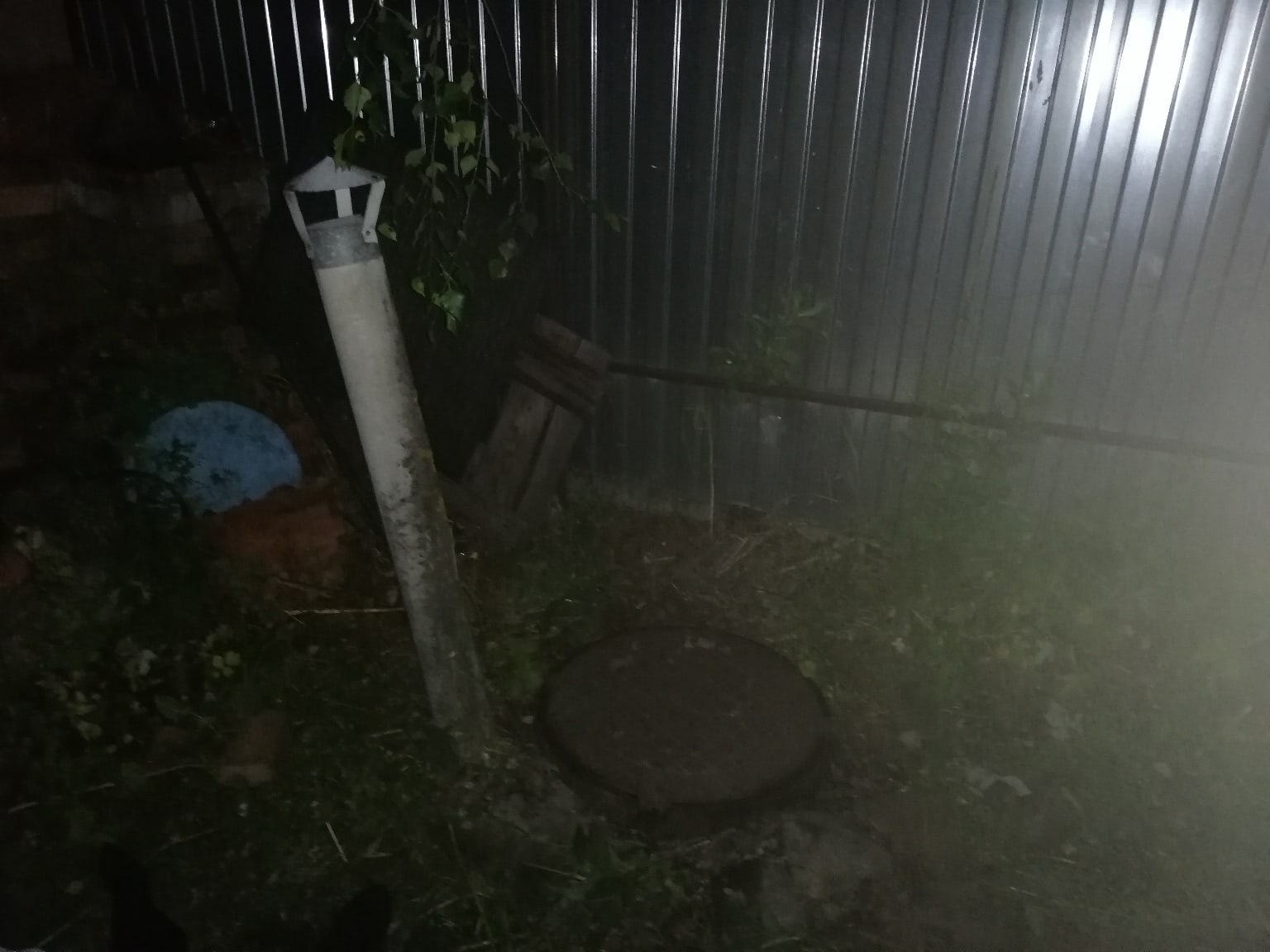 Два человека погибли в Иванове после падения в канализационный колодец