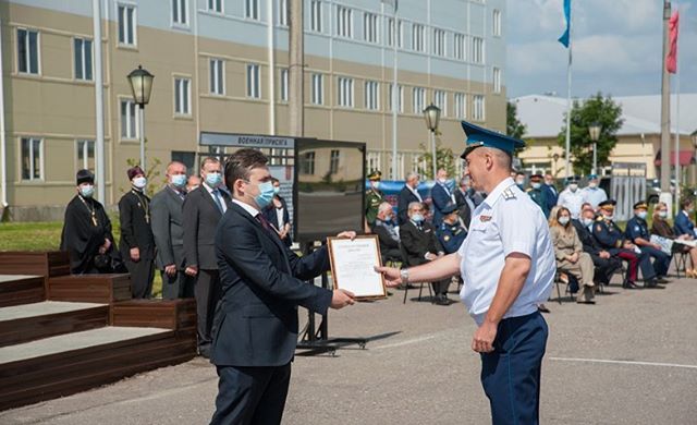 Губернатор Ивановской области поздравил бойцов 98-й гвардейской дивизии ВДВ с юбилеем