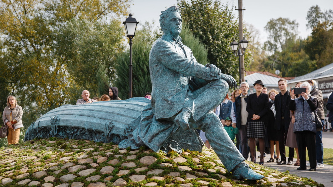 В Плёсе открыли памятник Фёдору Шаляпину