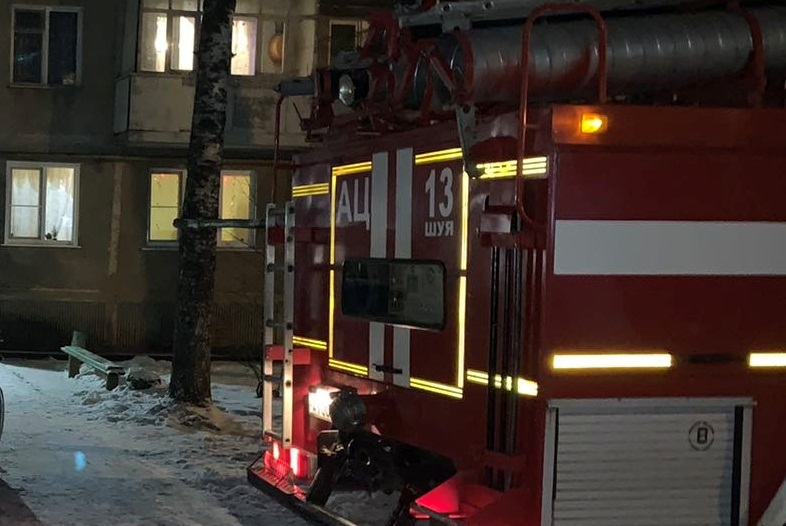 В Кинешемском районе при пожаре в четырехэтажке погибла женщина