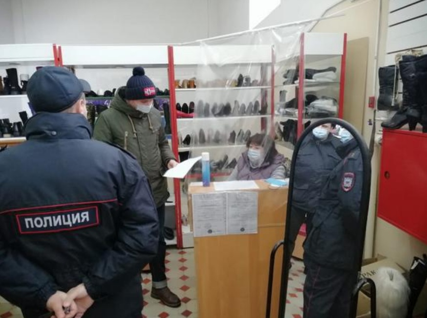 В Ивановской области из-за нарушений антиковидных регламентов закрыли еще три магазина