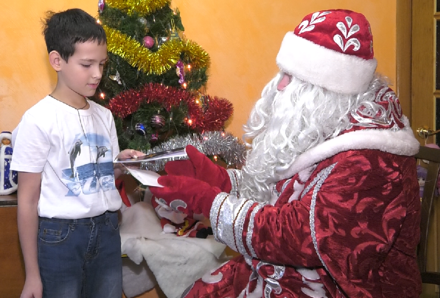 В рамках акции «Ёлка желаний» исполнилась мечта ещё одного ребёнка из Ивановской области