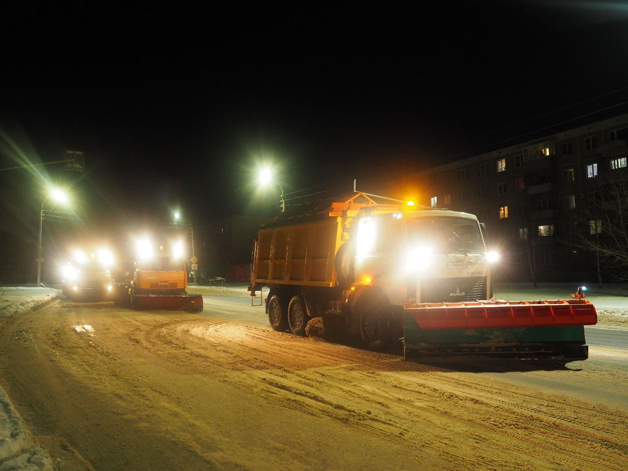 За ночь с ивановских улиц убрали две тысячи кубометров снега