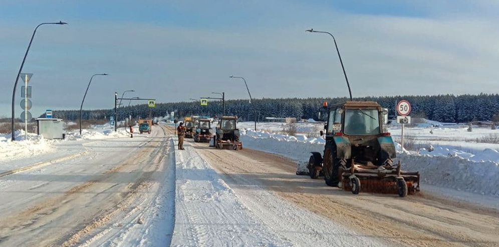 За выходные в Ивановской области очистили от снега и обработали от гололёда почти 3,5 тысячи километров региональных трасс
