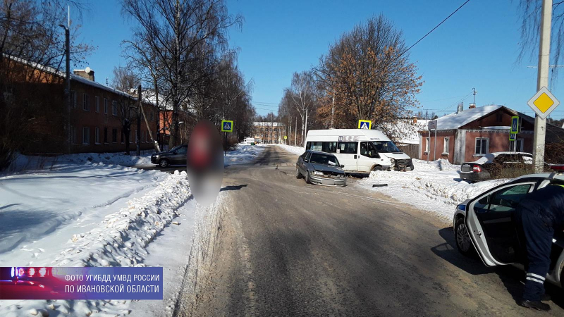 В ДТП с маршруткой в Иванове пострадал подросток