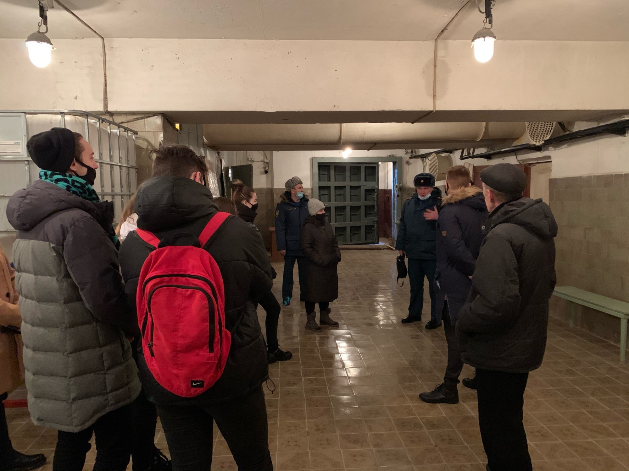 Студенты в Иванове спустились в бомбоубежище