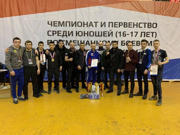 Сборная Ивановской области заняла третью ступень пьедестала на окружном чемпионате по ММА