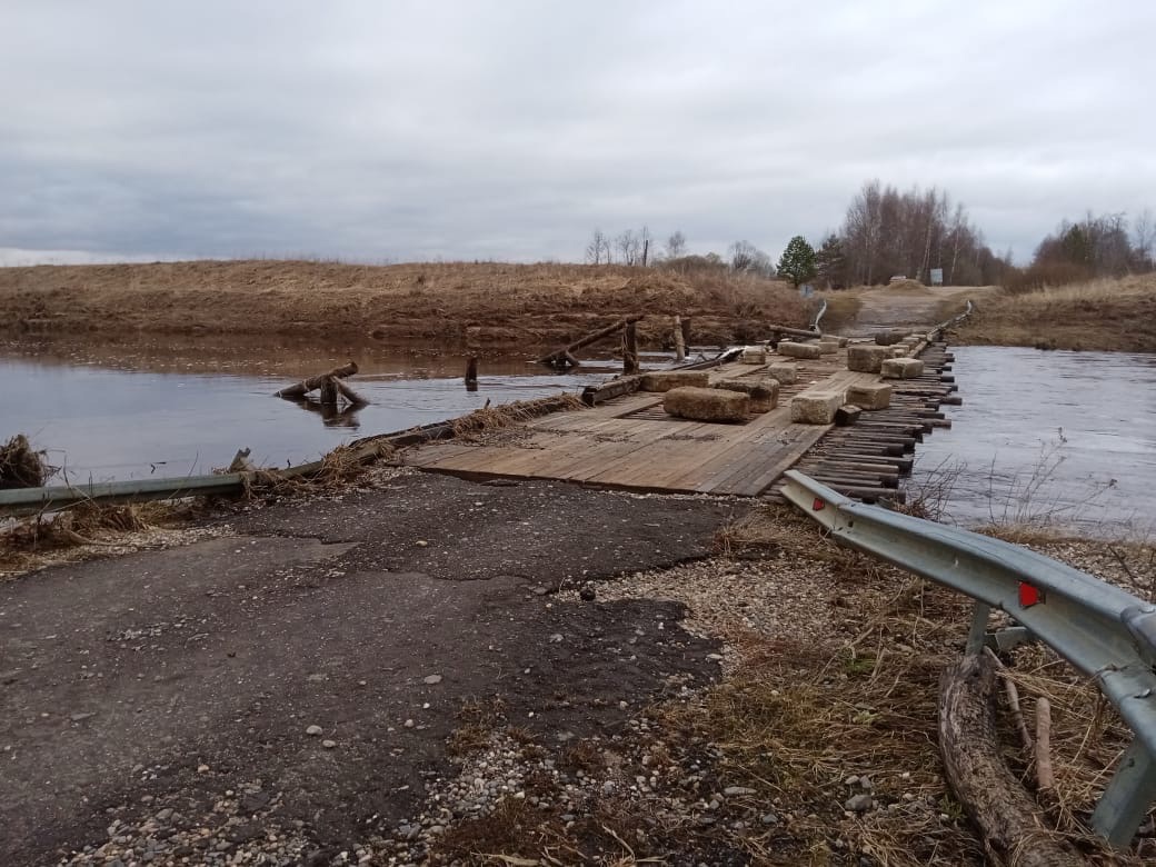 Мост через Нерль в Гаврилово-Посадском районе освободился от воды