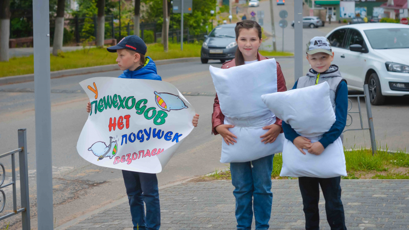В Ивановской области дети вышли на дороги с подушками