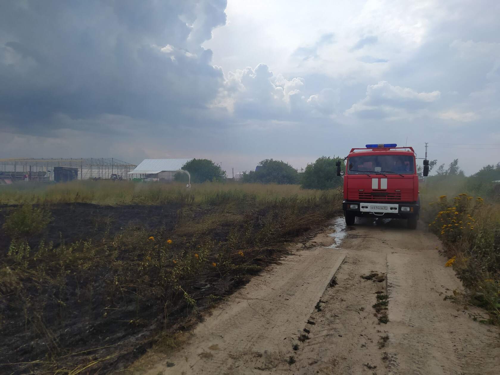 В Ивановской области от удара молнии загорелись сельскохозяйственные поля