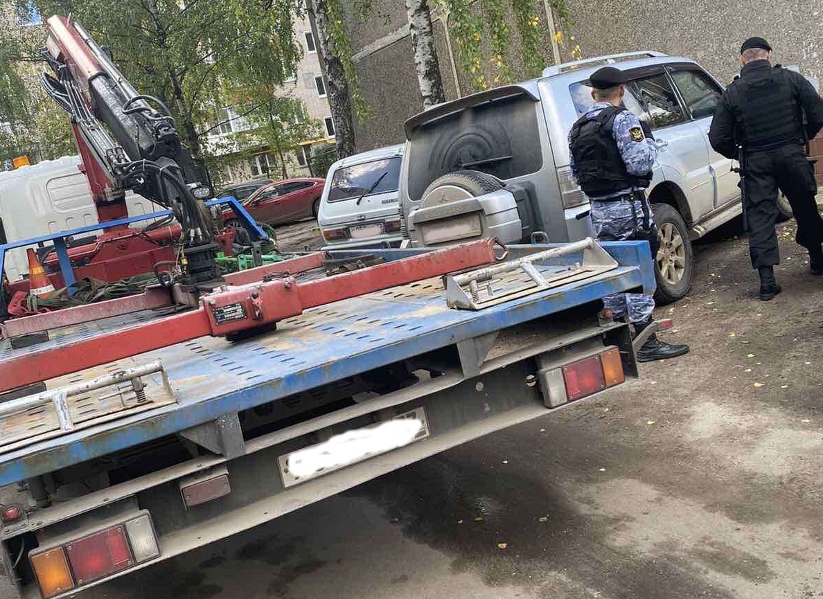 За неоплаченные штрафы от ГИБДД у жителя Иванова арестовали внедорожник