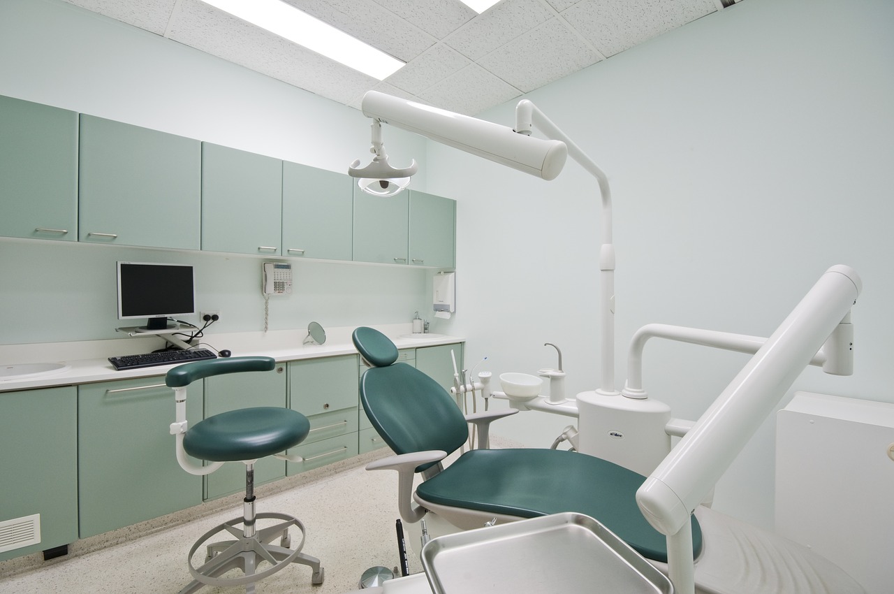 Осмотр у стоматолога в Ивановской области в октябре подорожал почти на 10%