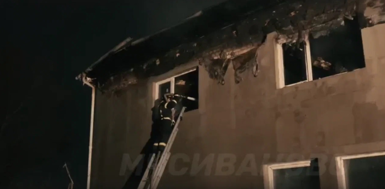 Крупный пожар произошел на производстве в Иванове (видео)