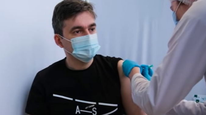 Губернатор Ивановской области прошёл ревакцинацию от коронавируса