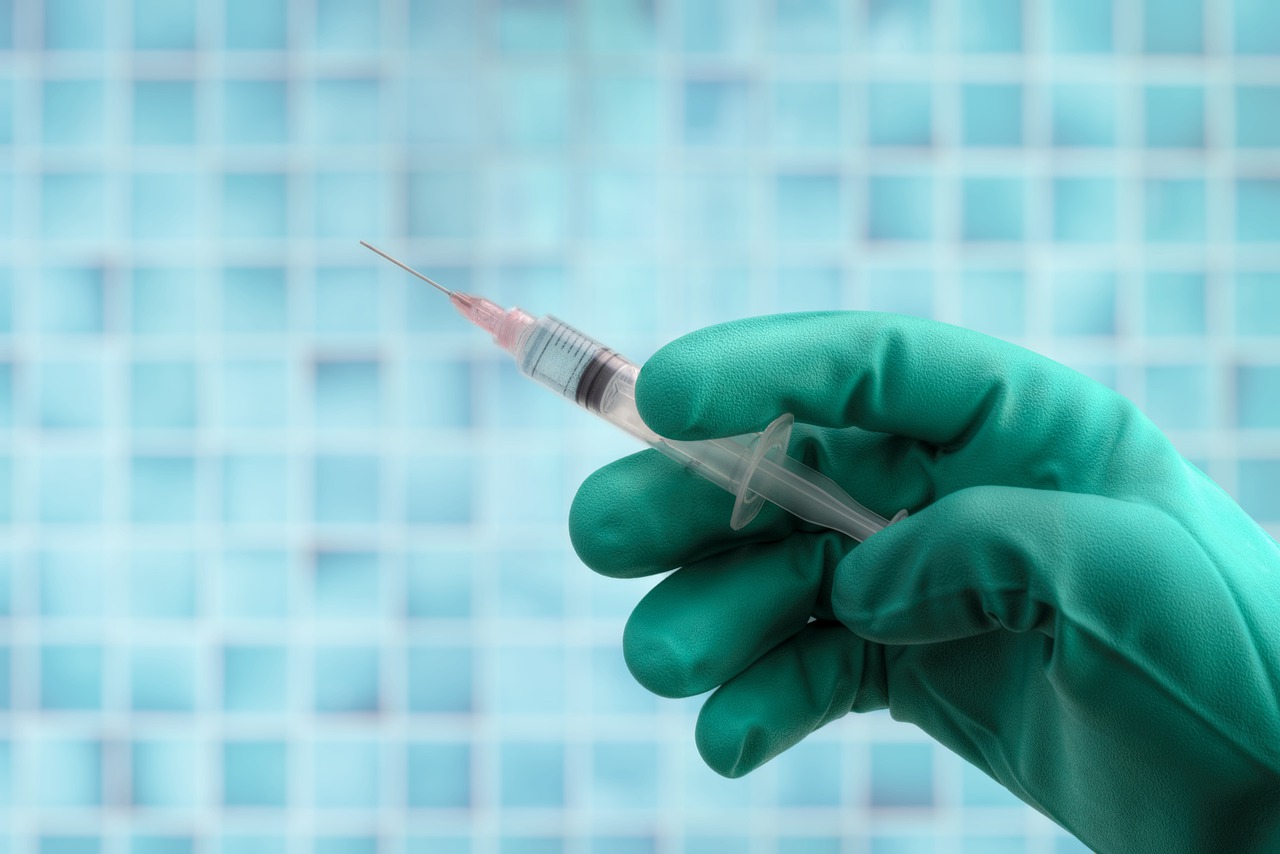 Первым компонентом вакцины от коронавируса привились около 480 тысяч жителей Ивановской области