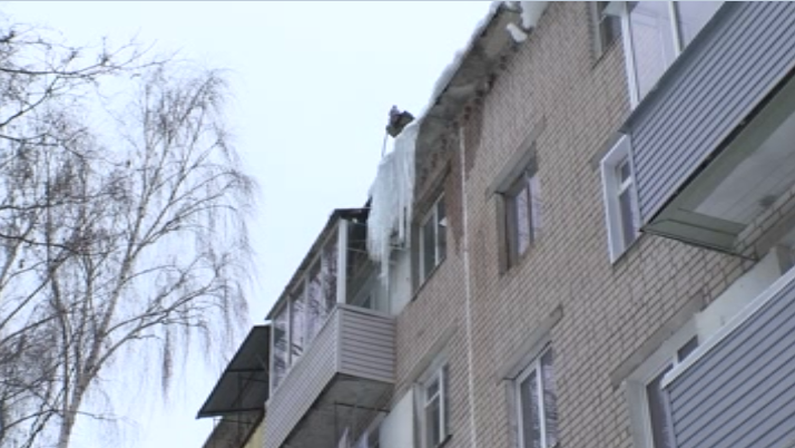 В Иванове 12 управляющих компаний получили представления за некачественное содержание крыш многоквартирных домов