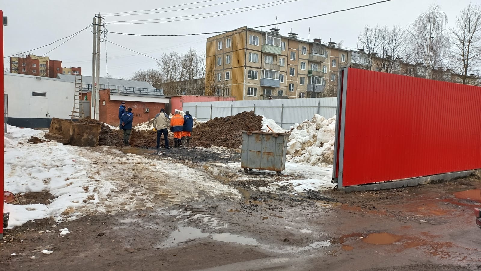 Более тысячи жителей Кохмы остались без воды из-за аварии