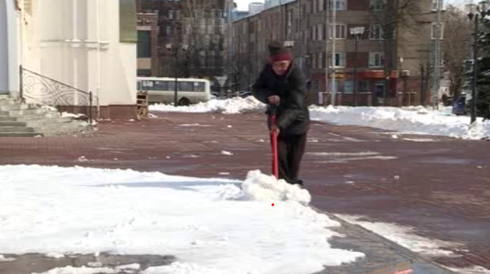 Ночью улицы Иванова от снега убирали более 20 единиц техники