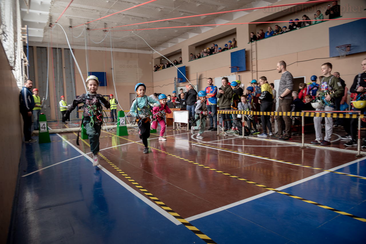 прошли соревнования по туризму