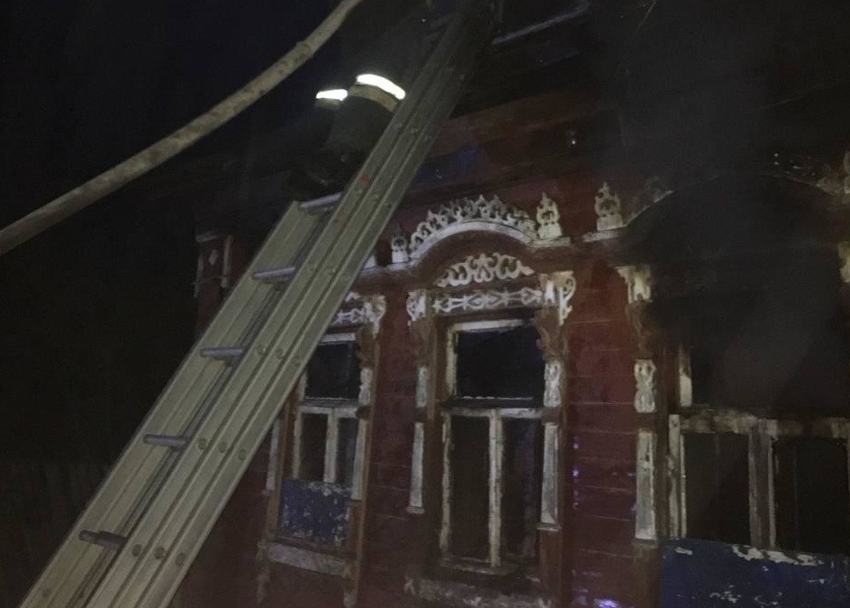 При пожаре в Фурманове пострадали два человека