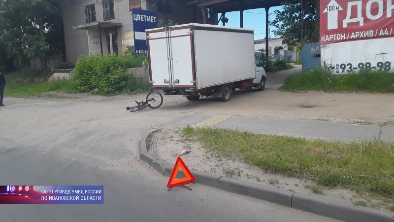 "Газель" сбила велосипедиста в Иванове
