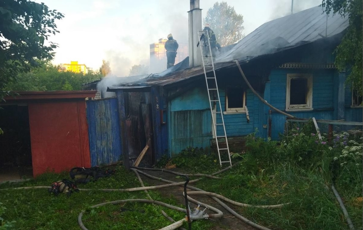 Два человека погибли при пожаре в Иванове