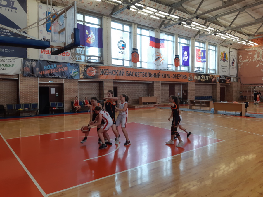 В Иванове открылся всероссийский детский баскетбольный лагерь
